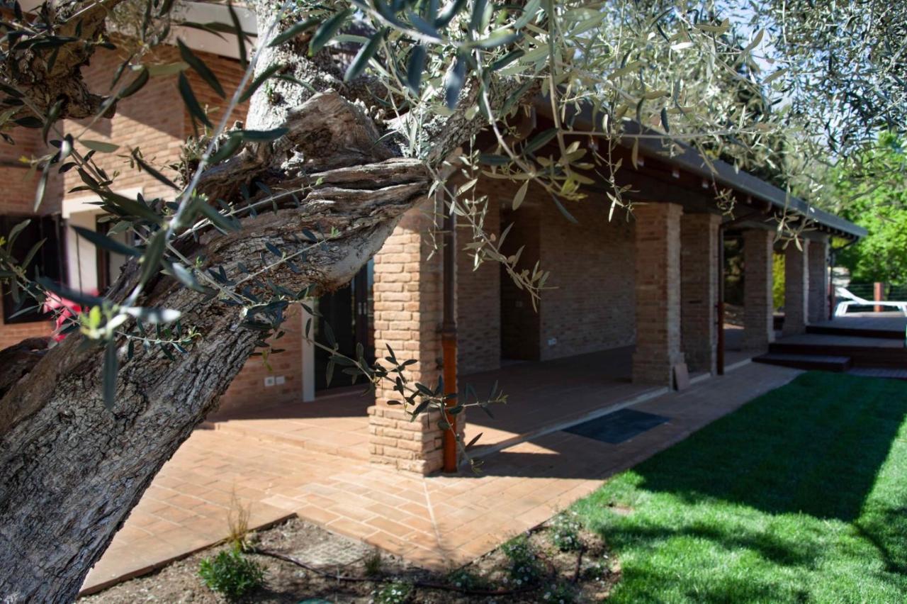 Resort Villa Paola Longiano Bagian luar foto