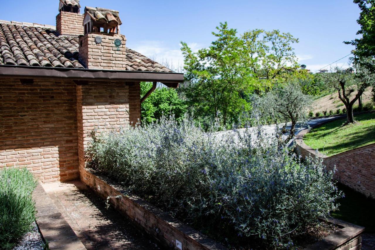 Resort Villa Paola Longiano Bagian luar foto